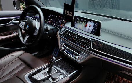 BMW 7 серия, 2020 год, 5 500 000 рублей, 26 фотография