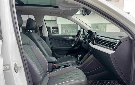 Volkswagen Tiguan II, 2022 год, 2 348 690 рублей, 10 фотография