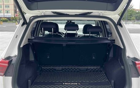Volkswagen Tiguan II, 2022 год, 2 348 690 рублей, 24 фотография