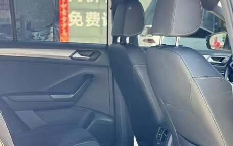 Volkswagen T-Roc I, 2022 год, 1 550 000 рублей, 9 фотография