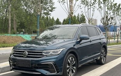 Volkswagen Tiguan II, 2021 год, 3 550 000 рублей, 1 фотография