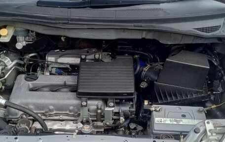 Nissan Serena II, 2000 год, 600 000 рублей, 3 фотография