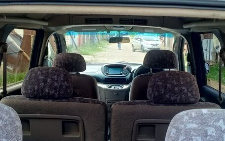 Nissan Serena II, 2000 год, 600 000 рублей, 8 фотография