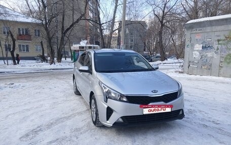 KIA Rio IV, 2021 год, 1 350 000 рублей, 3 фотография