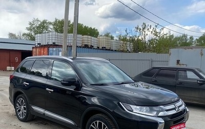 Mitsubishi Outlander III рестайлинг 3, 2018 год, 1 950 000 рублей, 1 фотография