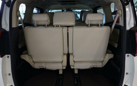 Toyota Alphard III, 2018 год, 4 300 000 рублей, 12 фотография