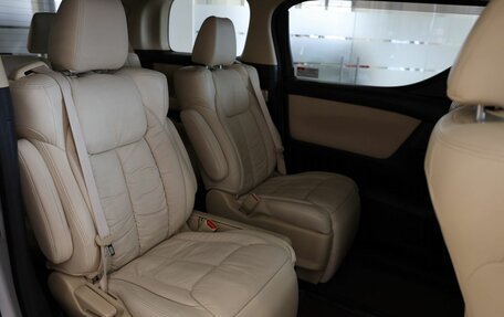 Toyota Alphard III, 2018 год, 4 300 000 рублей, 15 фотография