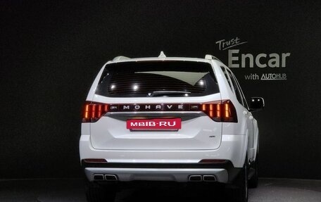 KIA Mohave I, 2022 год, 3 080 006 рублей, 4 фотография