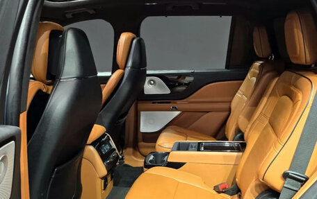Lincoln Aviator II, 2022 год, 11 895 000 рублей, 8 фотография