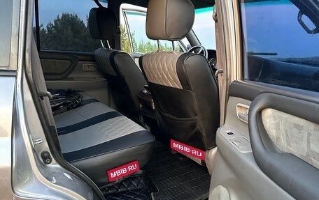 Toyota Land Cruiser 100 рестайлинг 2, 2005 год, 2 500 000 рублей, 14 фотография