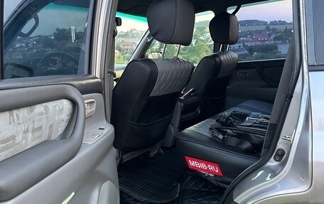 Toyota Land Cruiser 100 рестайлинг 2, 2005 год, 2 500 000 рублей, 13 фотография