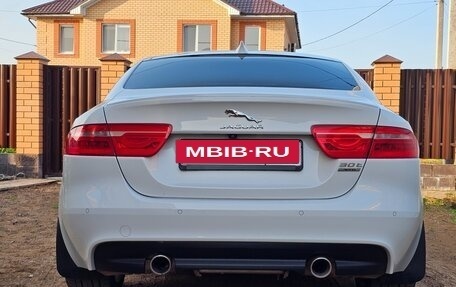 Jaguar XE I рестайлинг, 2019 год, 3 050 000 рублей, 4 фотография