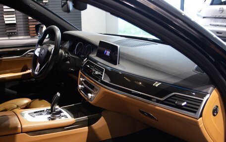 BMW 7 серия, 2016 год, 2 729 037 рублей, 17 фотография