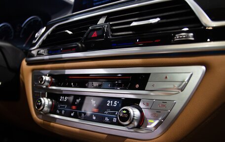 BMW 7 серия, 2016 год, 2 729 037 рублей, 15 фотография