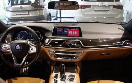 BMW 7 серия, 2016 год, 2 729 037 рублей, 7 фотография