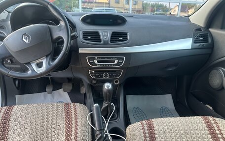 Renault Fluence I, 2012 год, 630 000 рублей, 2 фотография