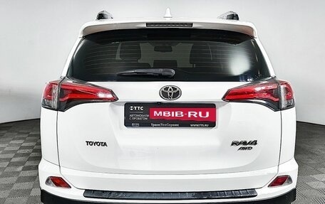 Toyota RAV4, 2018 год, 2 940 000 рублей, 6 фотография