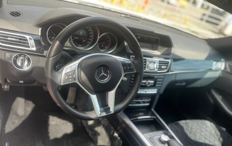 Mercedes-Benz E-Класс, 2014 год, 2 700 000 рублей, 5 фотография