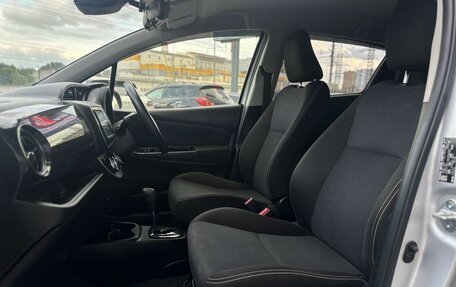 Toyota Vitz, 2018 год, 1 099 000 рублей, 8 фотография