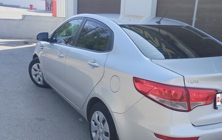 KIA Rio III рестайлинг, 2016 год, 800 000 рублей, 3 фотография