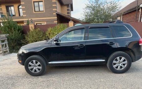 Volkswagen Touareg III, 2004 год, 1 175 000 рублей, 3 фотография