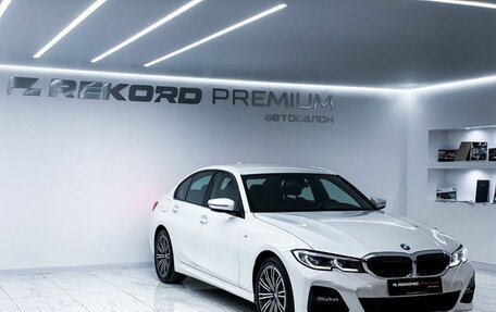 BMW 3 серия, 2021 год, 4 300 000 рублей, 5 фотография