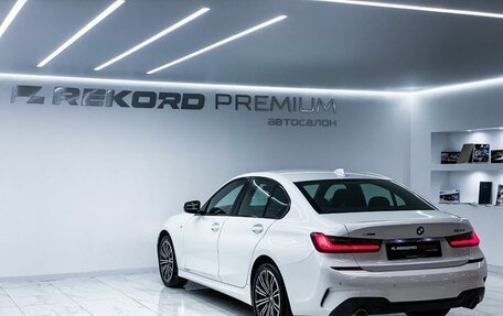 BMW 3 серия, 2021 год, 4 300 000 рублей, 28 фотография