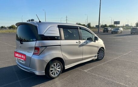 Honda Freed I, 2015 год, 1 250 000 рублей, 8 фотография