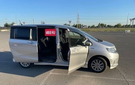 Honda Freed I, 2015 год, 1 250 000 рублей, 11 фотография