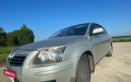Toyota Avensis III рестайлинг, 2006 год, 790 000 рублей, 2 фотография