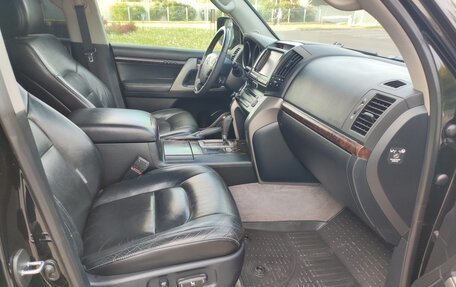 Toyota Land Cruiser 200, 2011 год, 3 850 000 рублей, 8 фотография