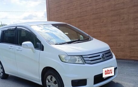 Honda Freed I, 2014 год, 1 350 000 рублей, 4 фотография