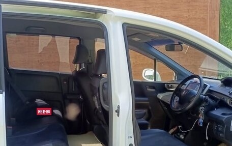 Honda Freed I, 2014 год, 1 350 000 рублей, 12 фотография