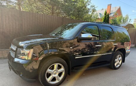 Chevrolet Tahoe III, 2012 год, 2 600 000 рублей, 2 фотография