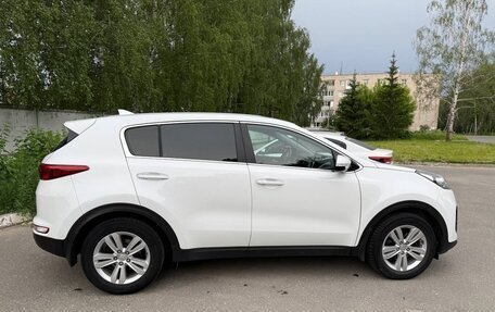 KIA Sportage IV рестайлинг, 2017 год, 1 790 000 рублей, 2 фотография