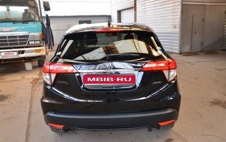 Honda Vezel, 2018 год, 1 990 000 рублей, 2 фотография