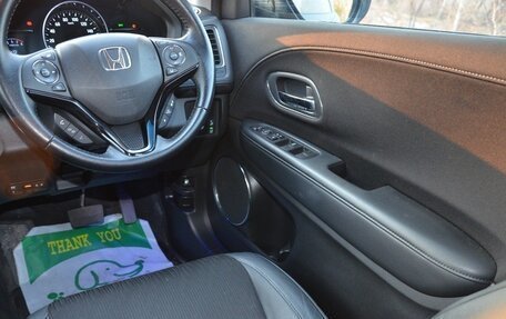 Honda Vezel, 2018 год, 1 990 000 рублей, 15 фотография