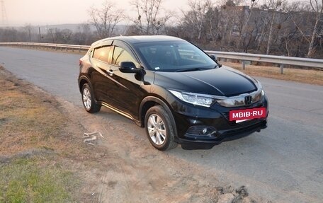 Honda Vezel, 2018 год, 1 990 000 рублей, 10 фотография