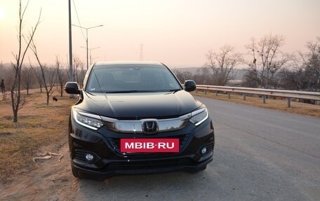 Honda Vezel, 2018 год, 1 990 000 рублей, 4 фотография