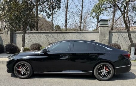 Honda Accord IX рестайлинг, 2022 год, 1 872 000 рублей, 2 фотография