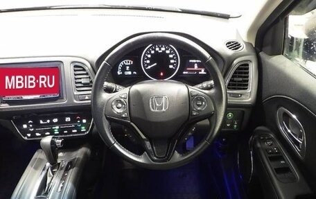 Honda Vezel, 2018 год, 1 990 000 рублей, 22 фотография