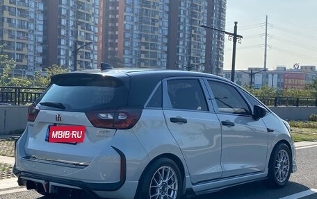 Honda Fit, 2021 год, 1 240 000 рублей, 6 фотография