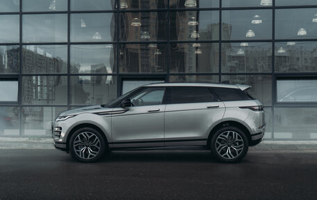 Land Rover Range Rover Evoque II, 2024 год, 6 070 000 рублей, 3 фотография