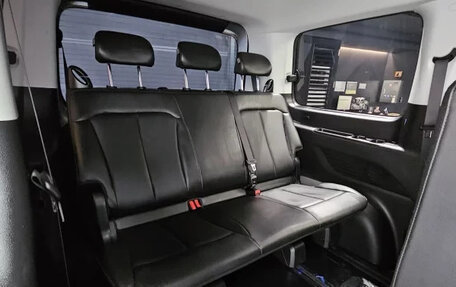 Hyundai Staria, 2022 год, 2 760 000 рублей, 22 фотография