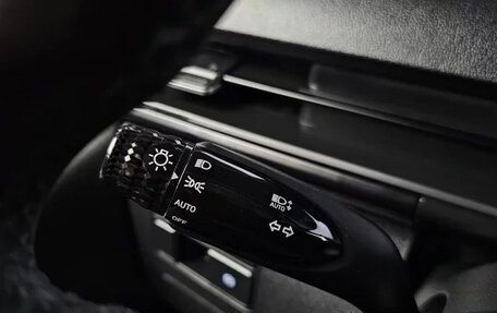 Hyundai Staria, 2022 год, 2 760 000 рублей, 16 фотография