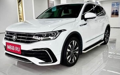 Volkswagen Tiguan II, 2022 год, 3 200 000 рублей, 1 фотография