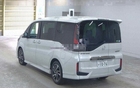 Honda Stepwgn IV, 2019 год, 3 000 000 рублей, 6 фотография