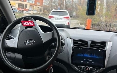 Hyundai Solaris II рестайлинг, 2013 год, 970 000 рублей, 6 фотография