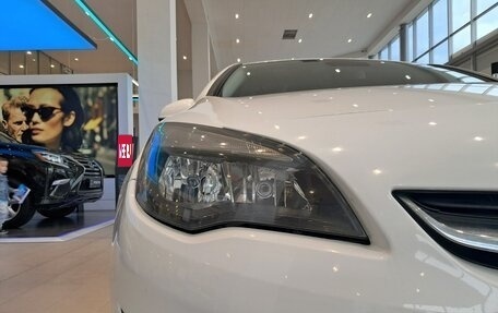 Opel Astra J, 2014 год, 747 000 рублей, 17 фотография