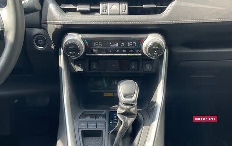 Toyota RAV4, 2025 год, 2 600 000 рублей, 15 фотография